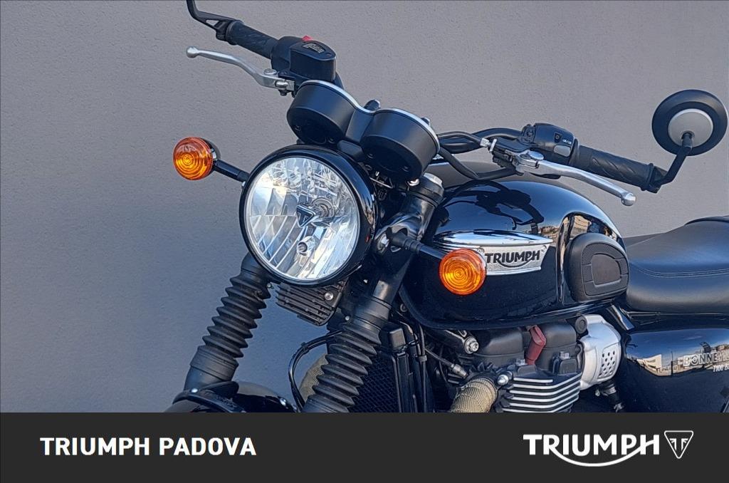 TRIUMPH Bonneville 900 T100 Black