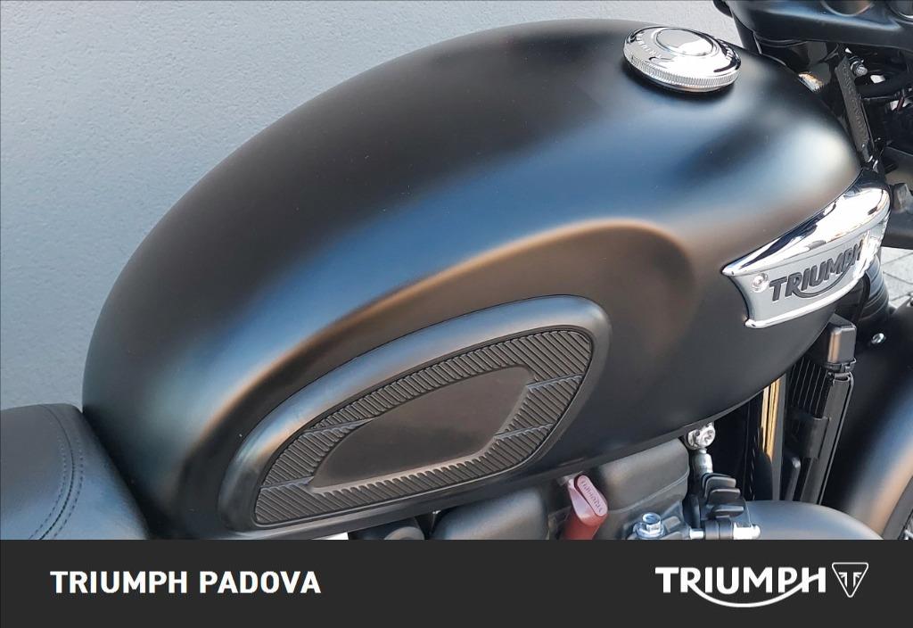 TRIUMPH Bonneville 900 T100 Black